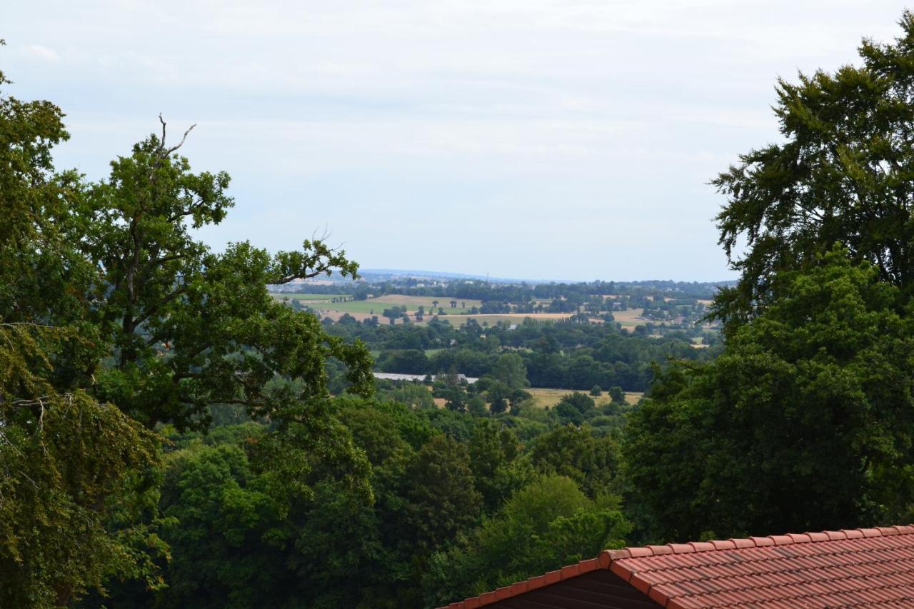 Beautiful Lake View 3 Bedroom Chalet. Saint-Manvieu-Bocage Εξωτερικό φωτογραφία